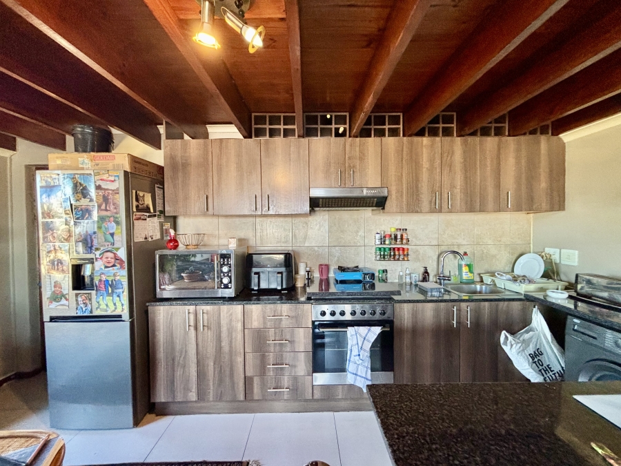 1 Bedroom Property for Sale in Sunridge Western Cape